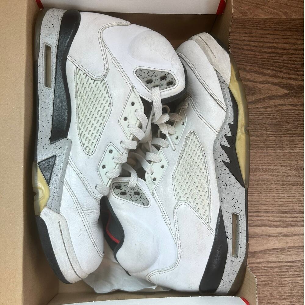 Nike Air Jordan 5 Retro White Cement Size 9.5 136027-120